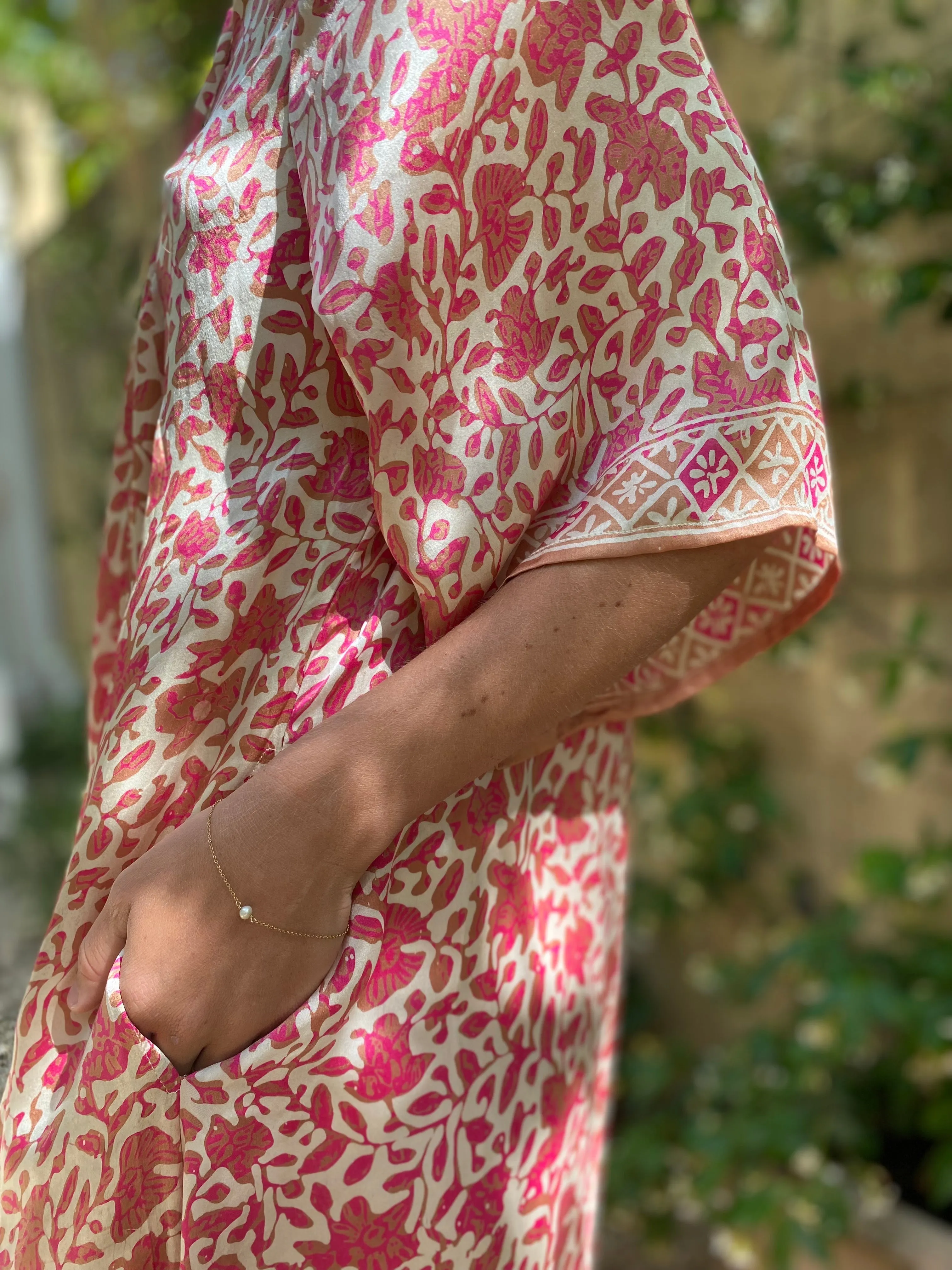 Azrou Silk Dress - Pink- short sleeve.