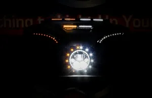 Custom Dynamics CDVENT-TF-AWKIT Lighted Fairing Vent Trim - White DRL with Amber Turn Signals