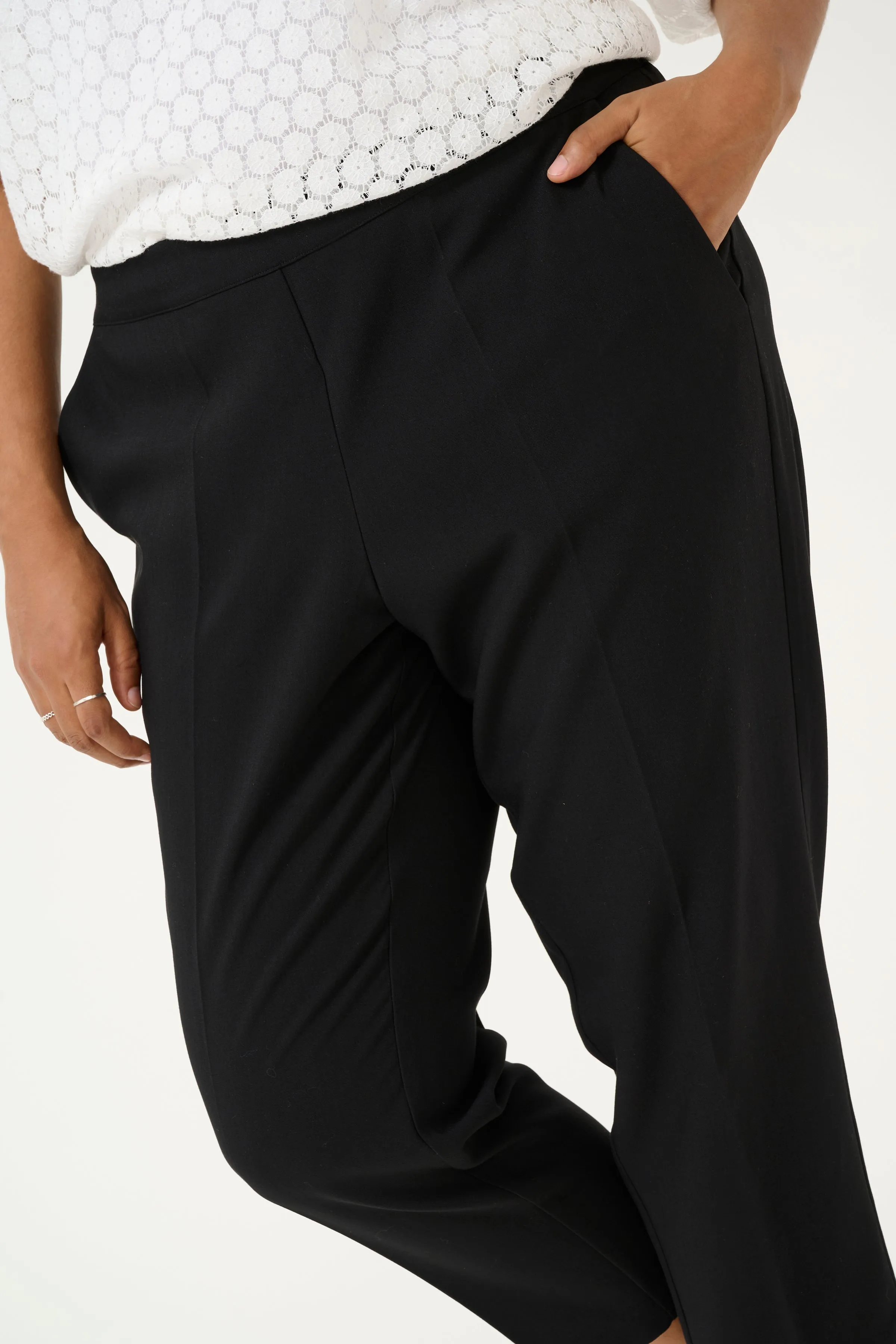 Kaffe Curve Elia Trousers in Black