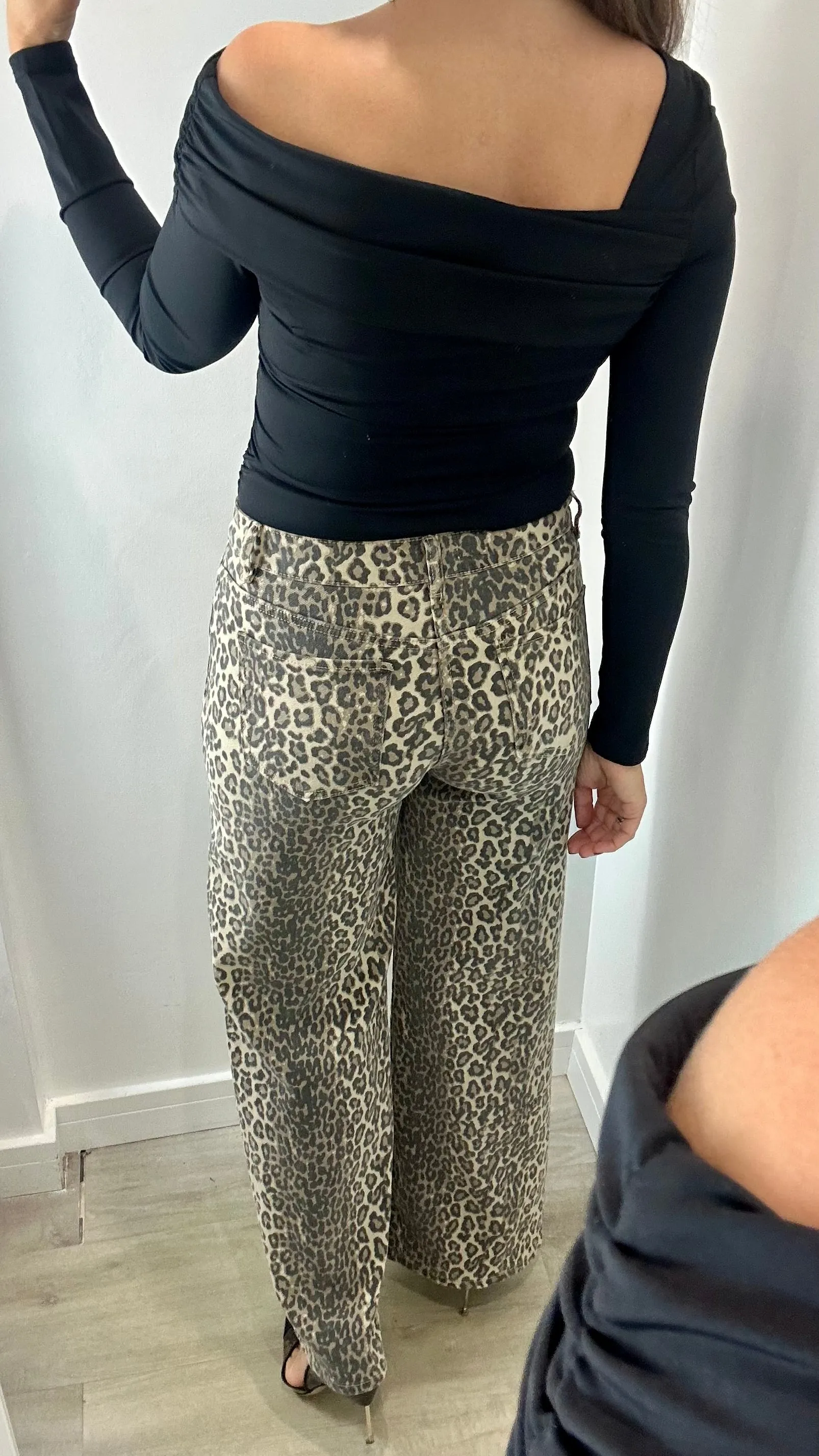 LEOPARD PRINT DAD FIT JEAN