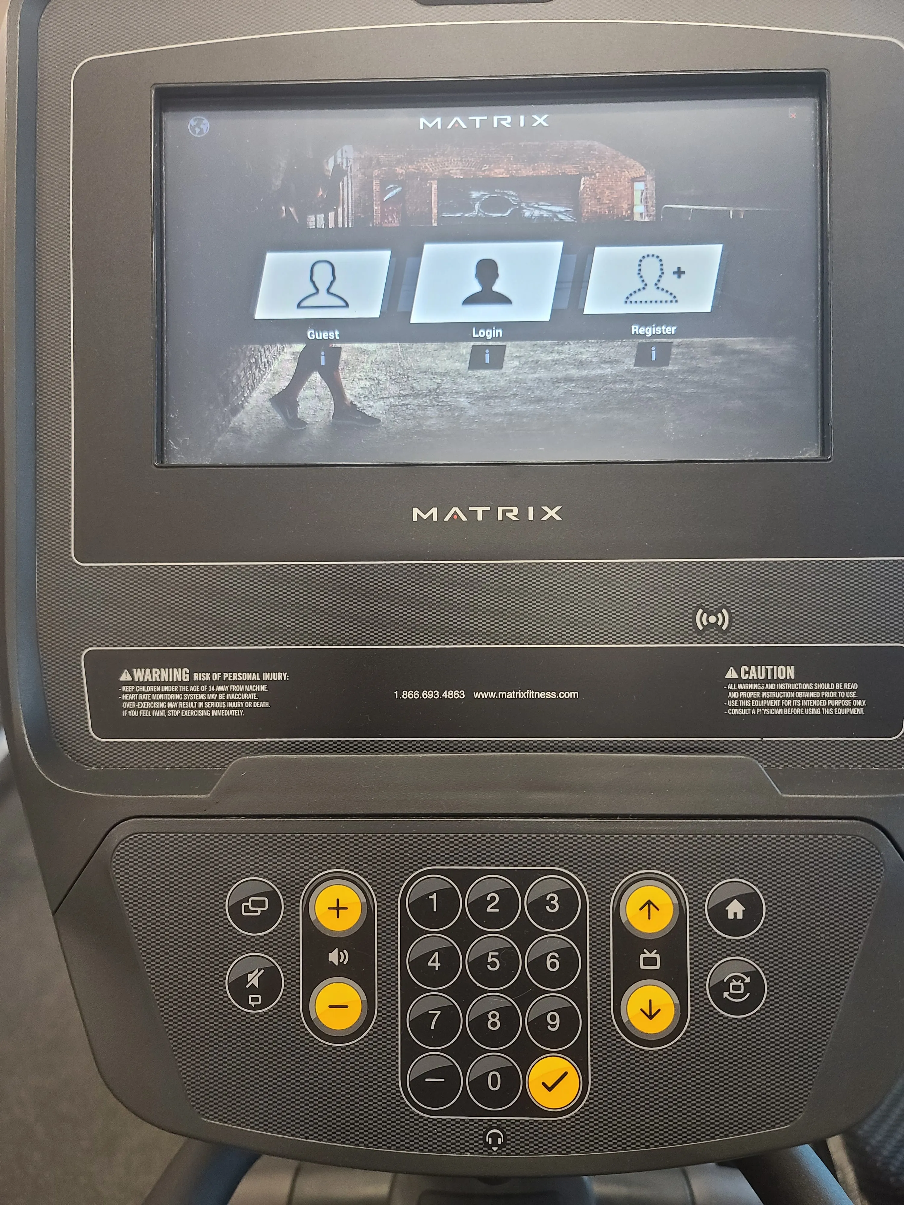 Matrix E3XE Elliptical w/Intergrated Touchscreen Dispaly
