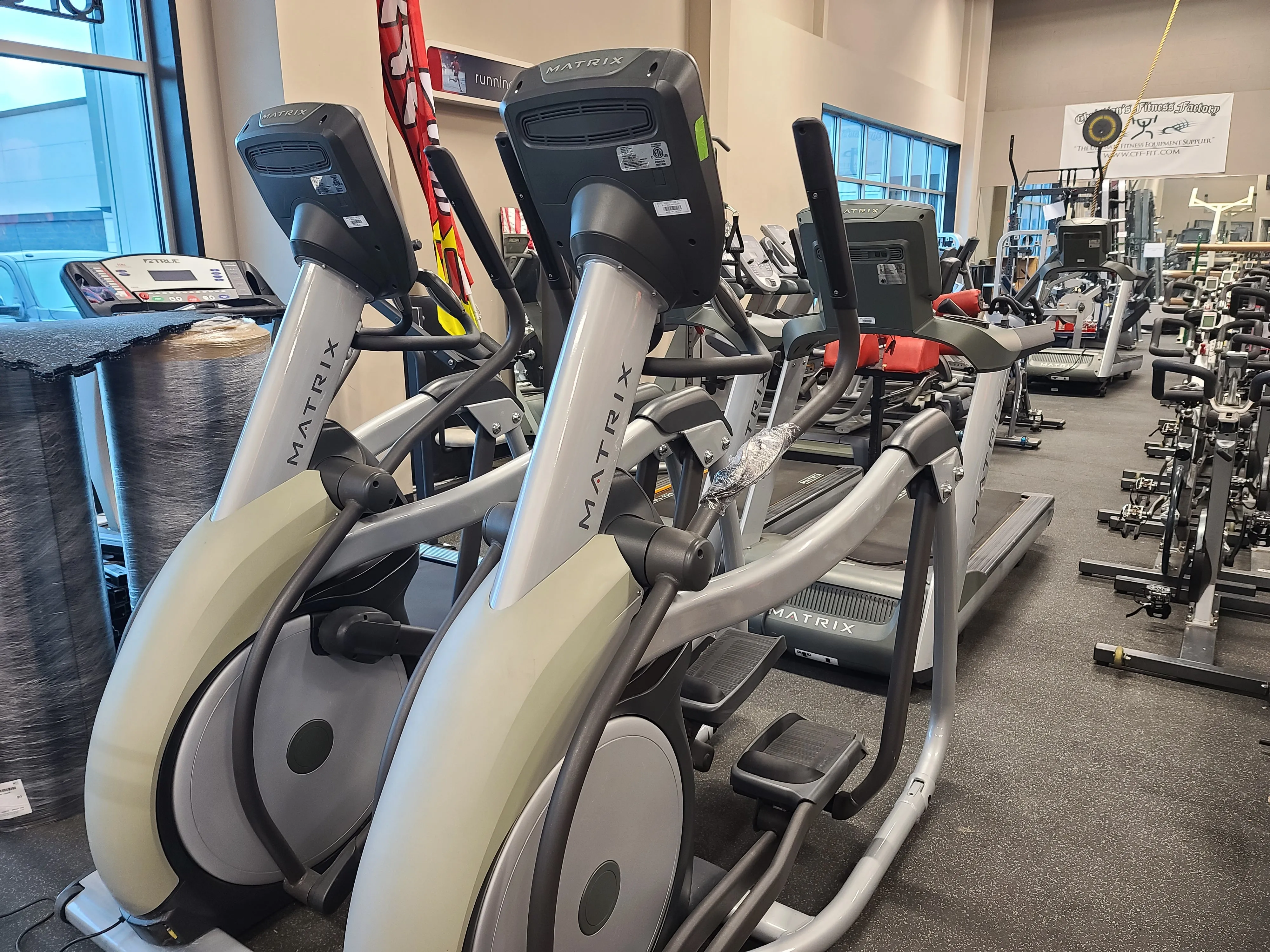 Matrix E3XE Elliptical w/Intergrated Touchscreen Dispaly