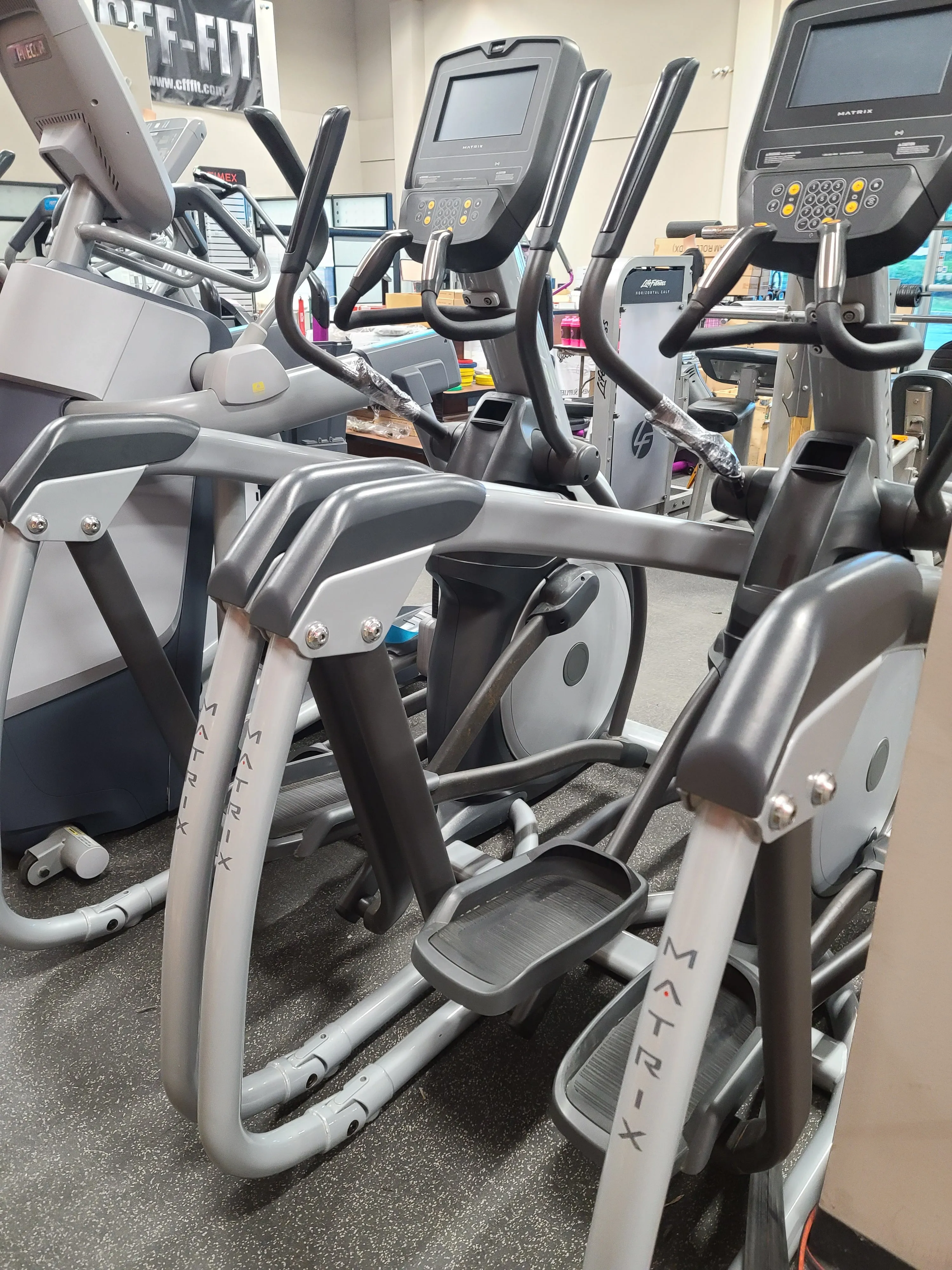Matrix E3XE Elliptical w/Intergrated Touchscreen Dispaly