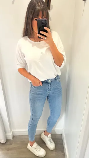 MID WASH BLUE SKINNY STRETCH JEANS