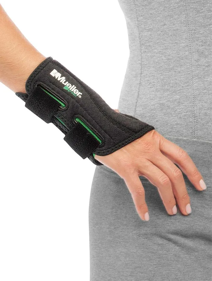 Mueller Green Fitted Wrist Brace 8627X