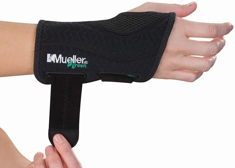 Mueller Green Fitted Wrist Brace 8627X