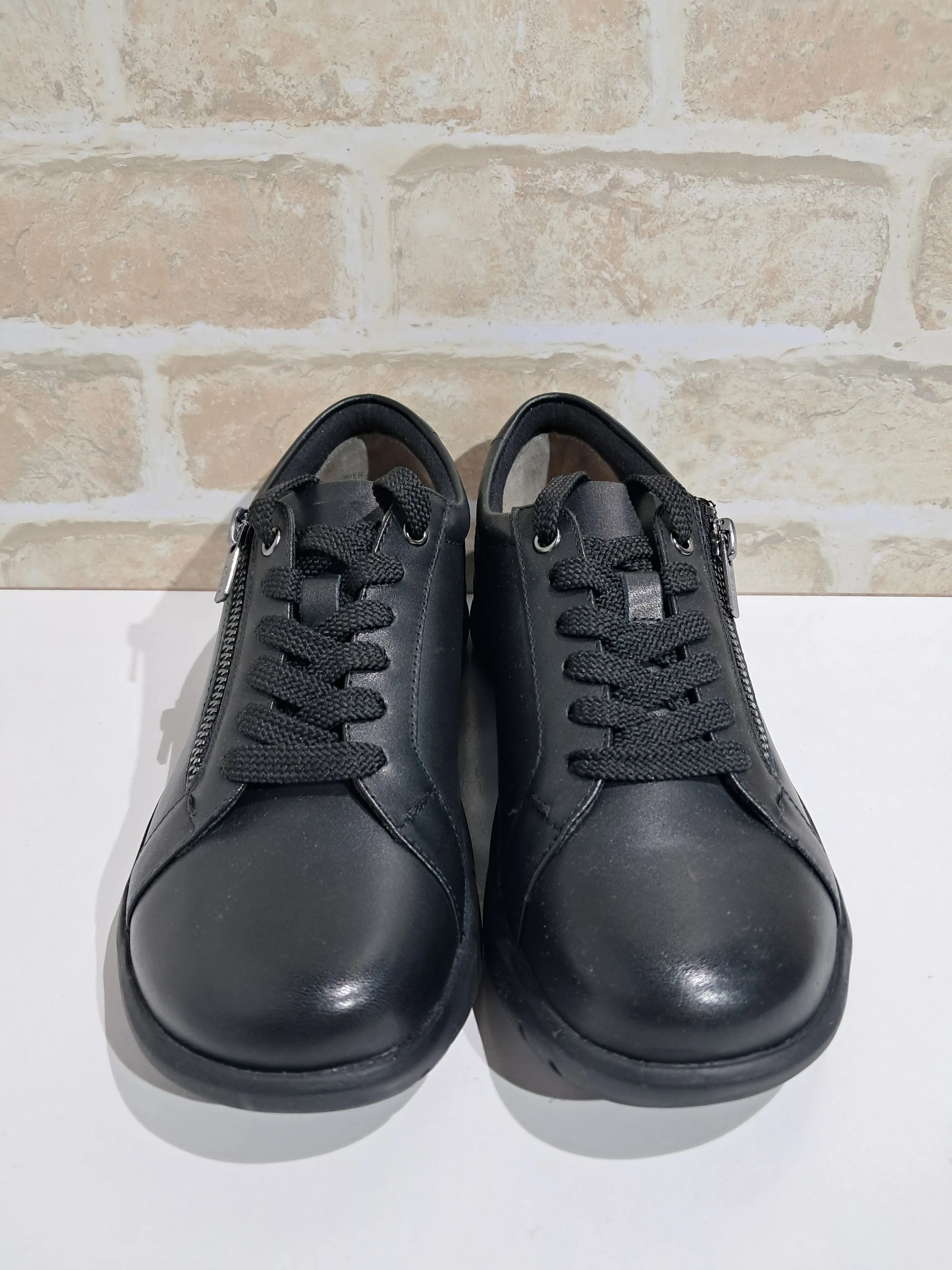 Solar Black Leather by Ziera