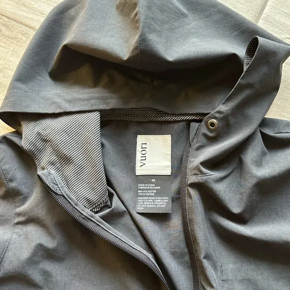 VUORI Womens Outdoor Trainer Shell Size XS