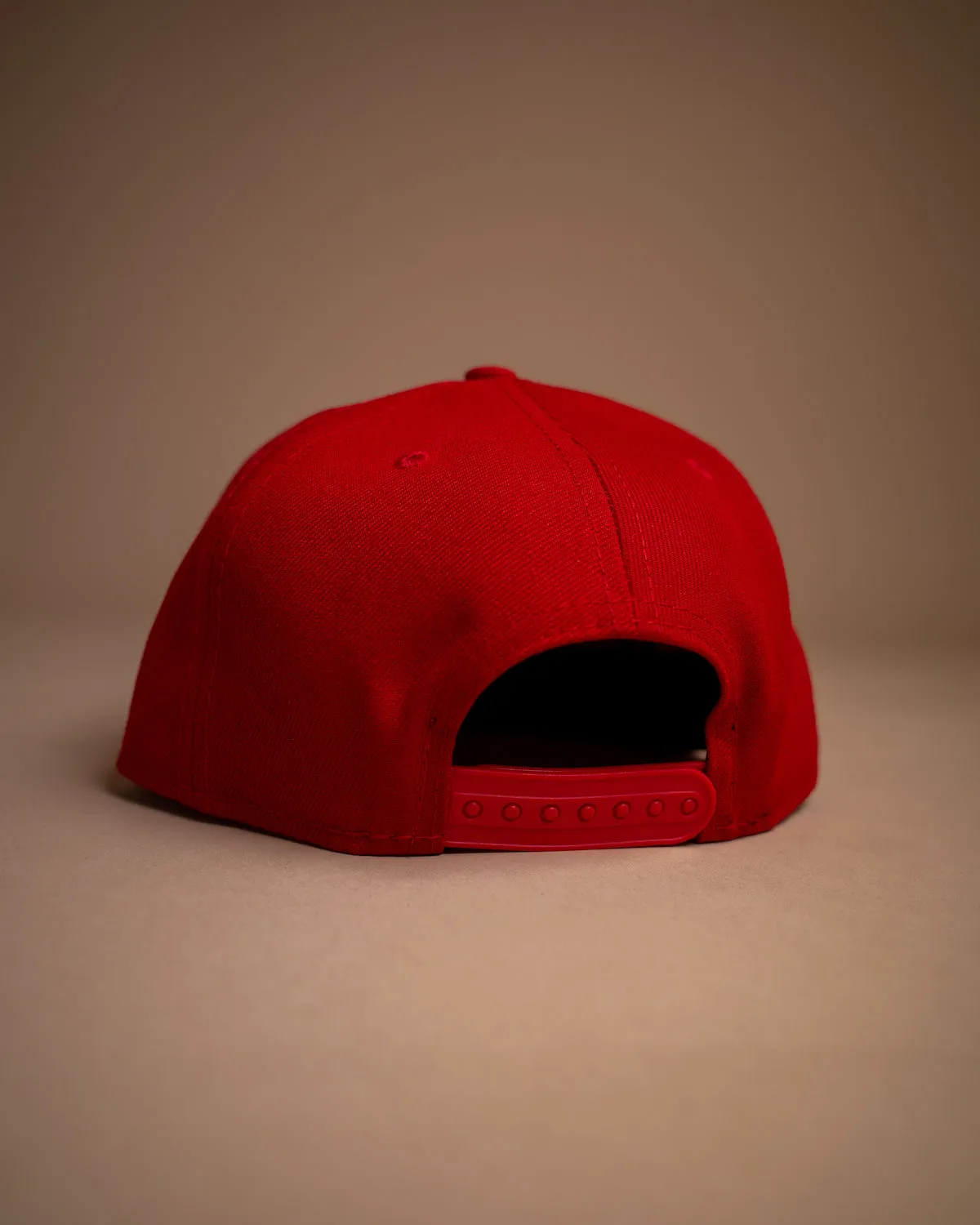 Wild Card Boxing Tag Logo Snapback Hat - Red